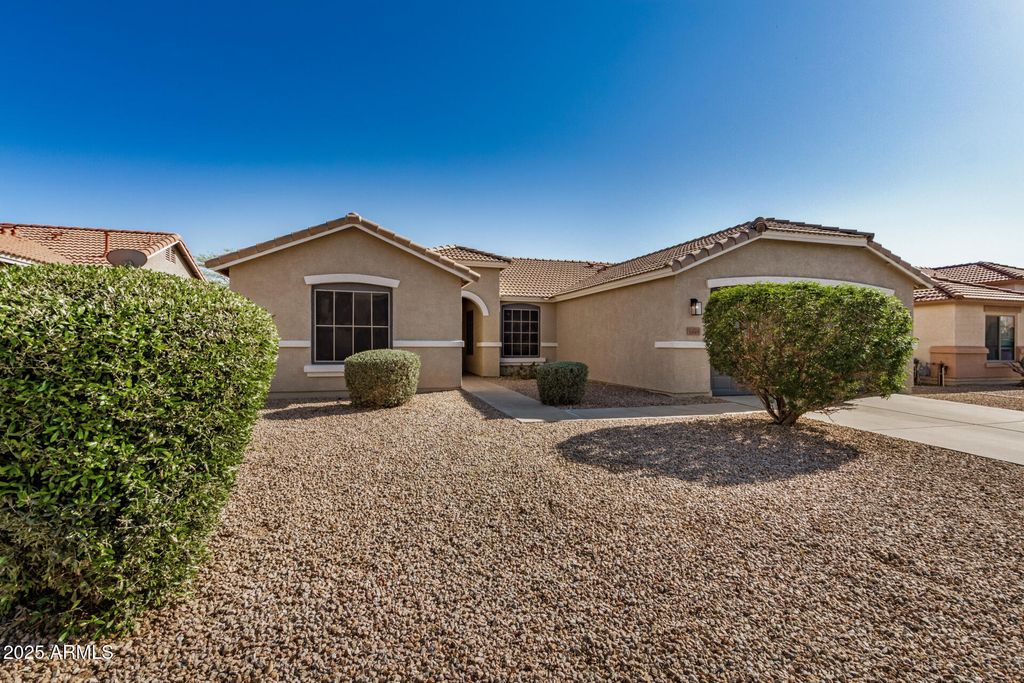3885 E LAMBETH Place, San Tan Valley, AZ 85140 — photo 2