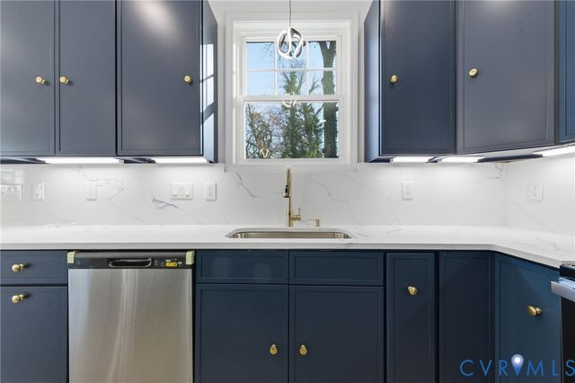 12104 Mathenay Dr, Chester, VA 23831