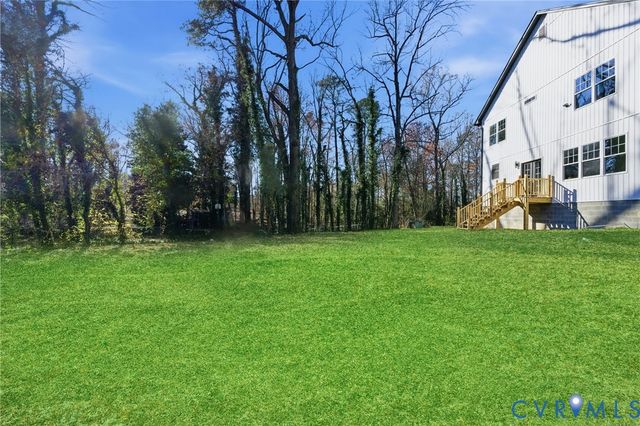 12104 Mathenay Dr, Chester, VA 23831