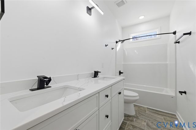 12104 Mathenay Dr, Chester, VA 23831