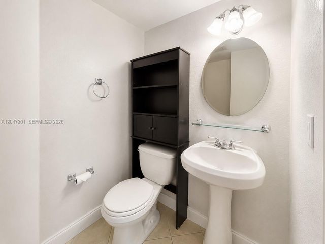 8870 Fontainebleau Blvd 106, Miami, FL 33172