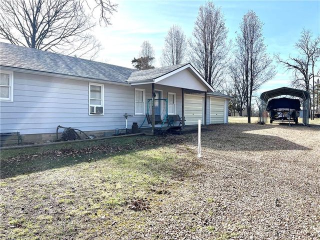 13899 Sable Circle, Warsaw, MO 65355