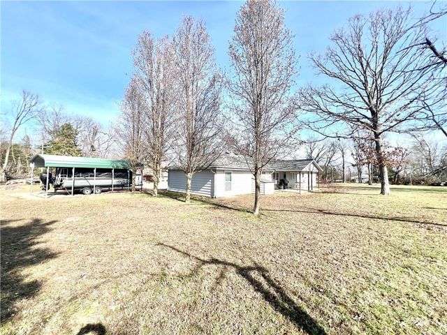 13899 Sable Circle, Warsaw, MO 65355