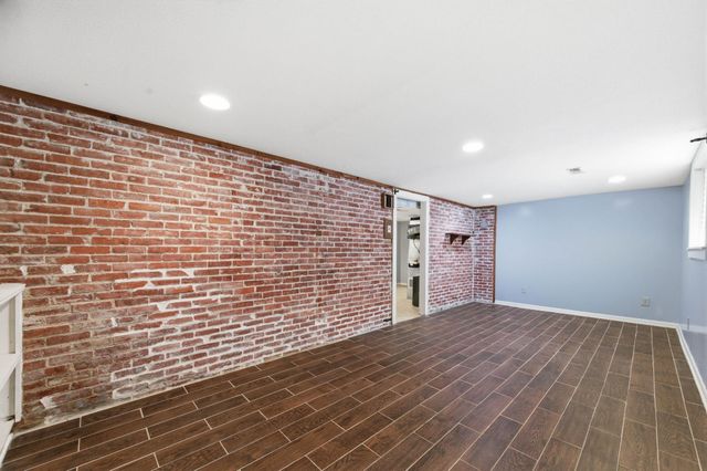 1210 W 14th St N, Wichita, KS 67203