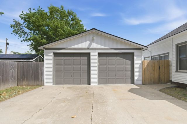 1210 W 14th St N, Wichita, KS 67203