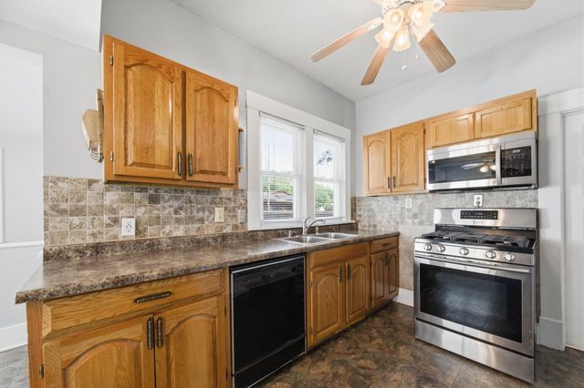 1210 W 14th St N, Wichita, KS 67203