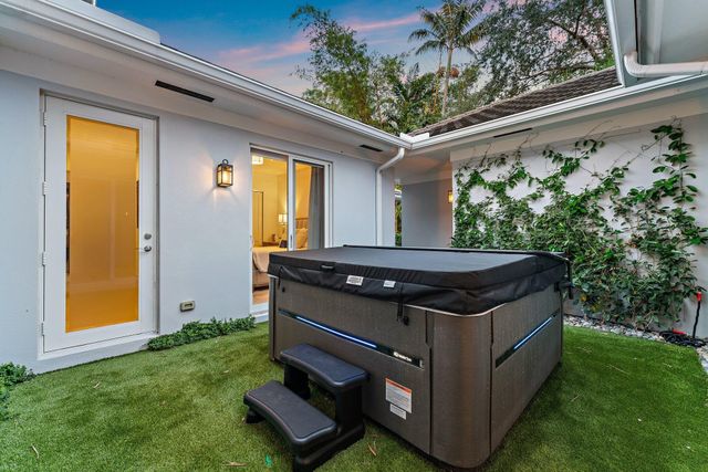 5255 Counter Play Road, Palm Beach Gardens, FL 33418