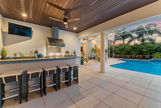 5255 Counter Play Road, Palm Beach Gardens, FL 33418