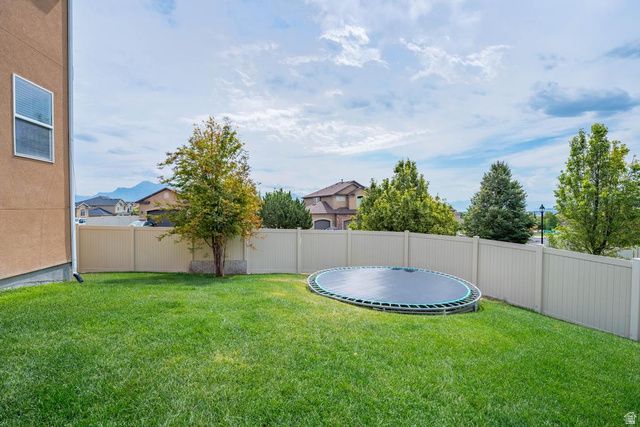 581 W CRENSHAW CT, Saratoga Springs, UT 84045