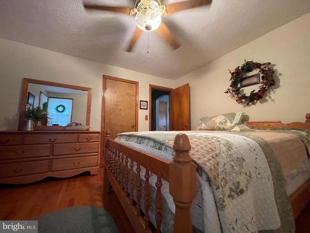 227 S MASSACHUSETTS AVE, Cumberland, MD 21502