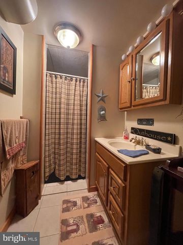 227 S MASSACHUSETTS AVE, Cumberland, MD 21502