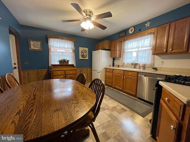 227 S MASSACHUSETTS AVE, Cumberland, MD 21502