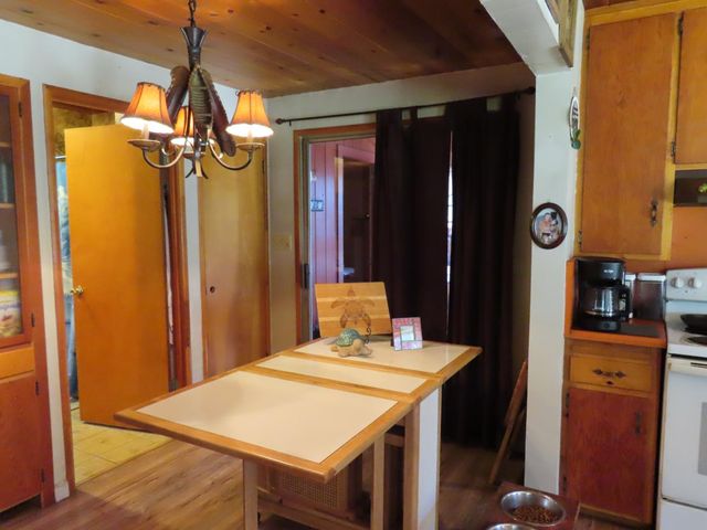 5279 Loch Leven Dr, Pollock Pines, CA 95726