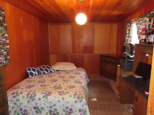 5279 Loch Leven Dr, Pollock Pines, CA 95726