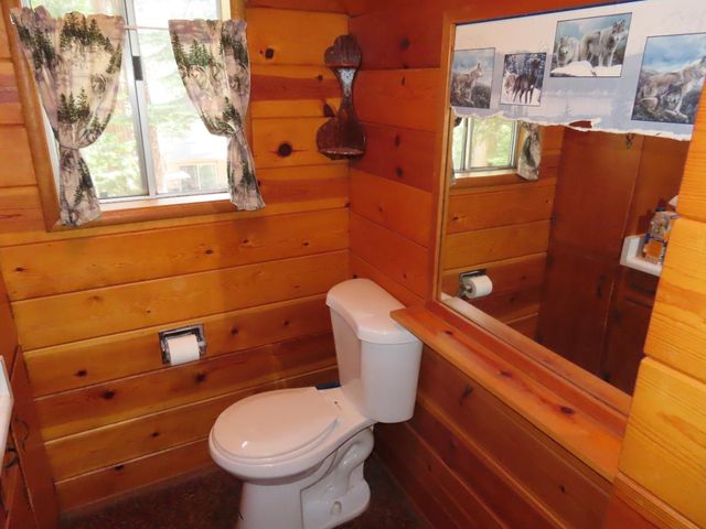 5279 Loch Leven Dr, Pollock Pines, CA 95726