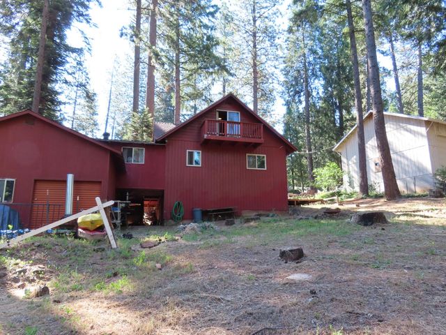 5279 Loch Leven Dr, Pollock Pines, CA 95726