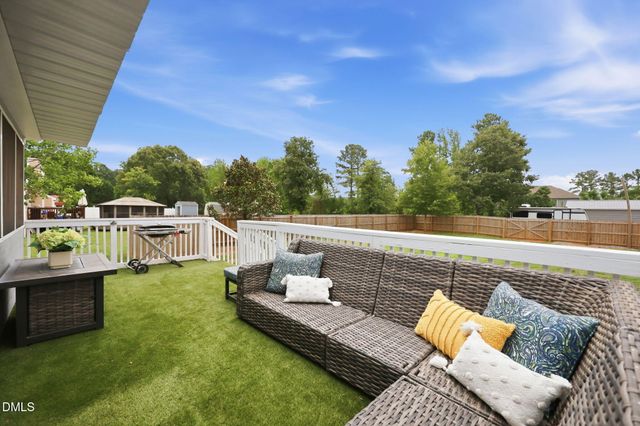 100 New Castle Court, Youngsville, NC 27596