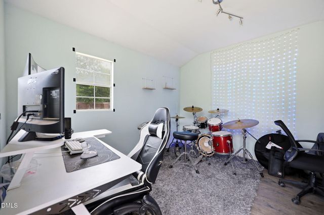 100 New Castle Court, Youngsville, NC 27596