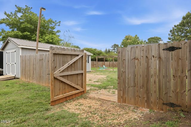 100 New Castle Court, Youngsville, NC 27596