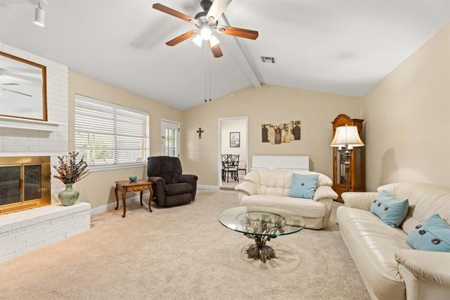 704 Mabel C Fry Boulevard, Yukon, OK 73099