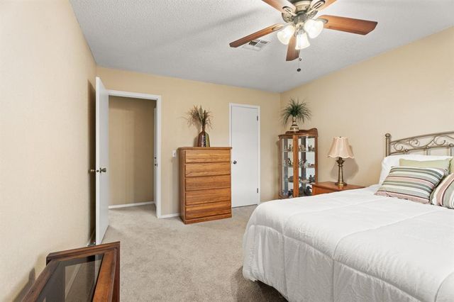704 Mabel C Fry Boulevard, Yukon, OK 73099
