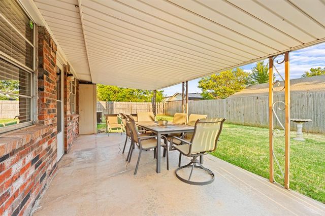 704 Mabel C Fry Boulevard, Yukon, OK 73099