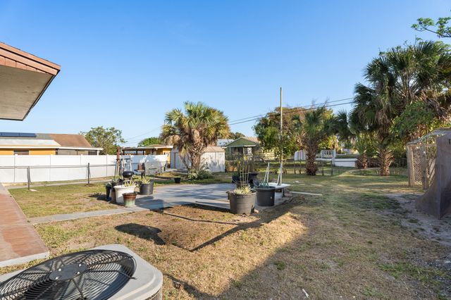 1449 W 35th Street, Riviera Beach, FL 33404