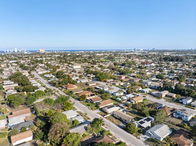 1449 W 35th Street, Riviera Beach, FL 33404