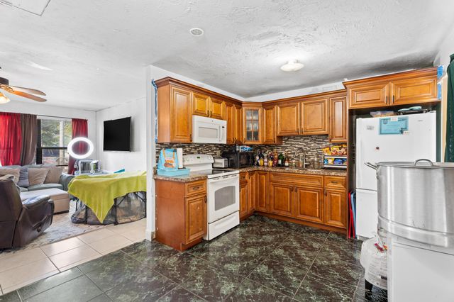 1449 W 35th Street, Riviera Beach, FL 33404