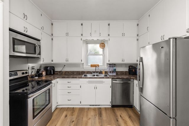 937 Creston Avenue, Des Moines, IA 50315