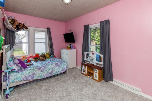 937 Creston Avenue, Des Moines, IA 50315