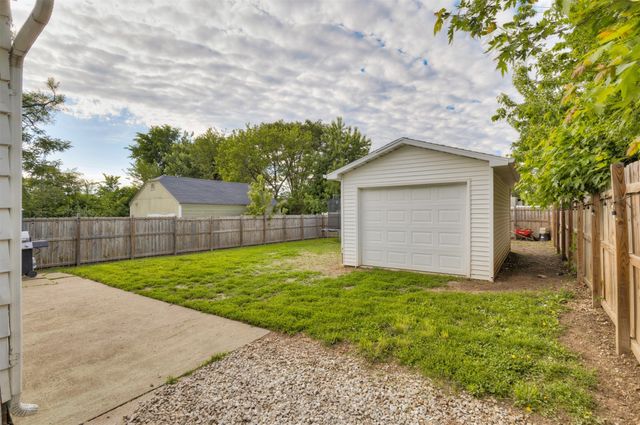 937 Creston Avenue, Des Moines, IA 50315