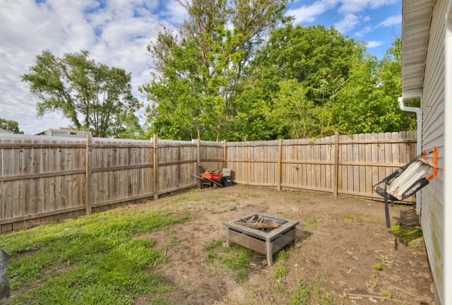 937 Creston Avenue, Des Moines, IA 50315