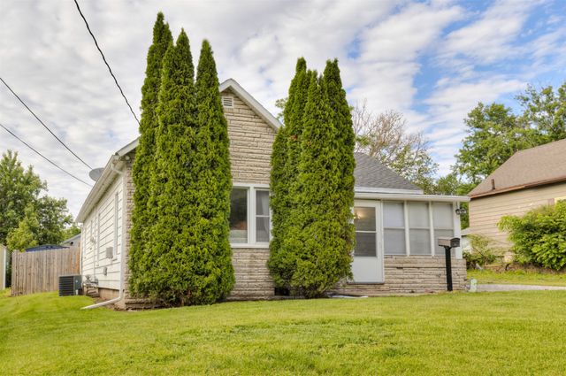 937 Creston Avenue, Des Moines, IA 50315