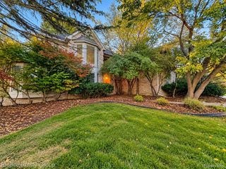 13716 Westbrook Road, Plymouth Charter Township, MI 48170