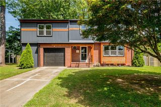 794 Selkirk DR, Newport News, VA 23602