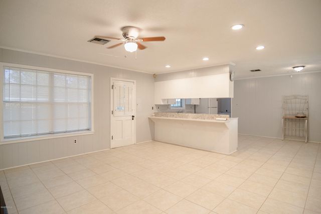 111 Valencia Drive, Lafayette, LA 70506