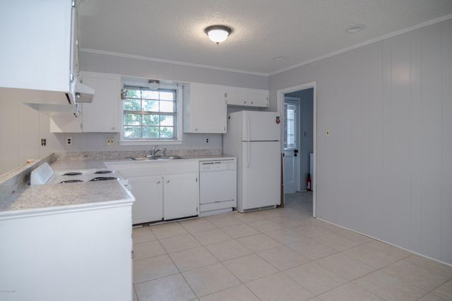 111 Valencia Drive, Lafayette, LA 70506