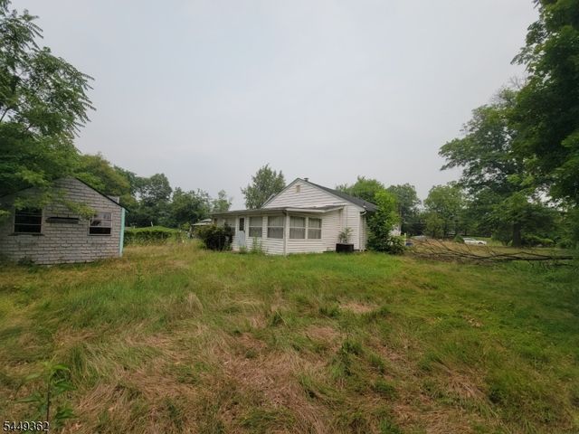 592 Equator Ave, Franklin Twp., NJ 08873