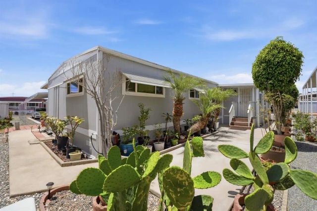 445 Orange Ave. Spc 29, Chula Vista, CA 91911