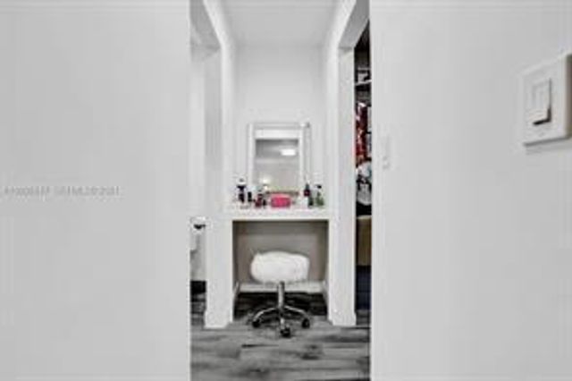 833 NW 81st Avenue 4, Plantation, FL 33324