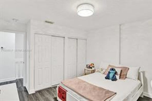 833 NW 81st Avenue 4, Plantation, FL 33324