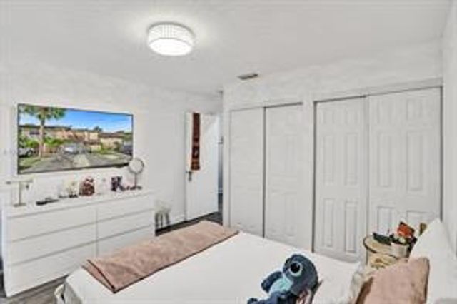 833 NW 81st Avenue 4, Plantation, FL 33324