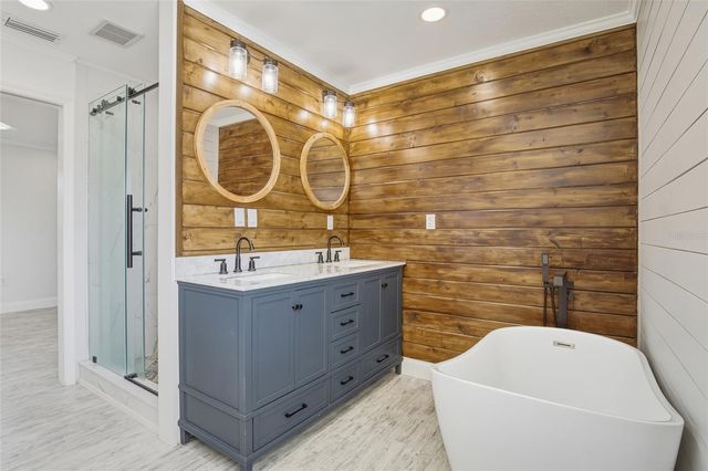 702 ELEANORE AVENUE, New Smyrna Beach, FL 32168