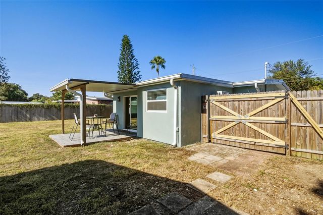 702 ELEANORE AVENUE, New Smyrna Beach, FL 32168