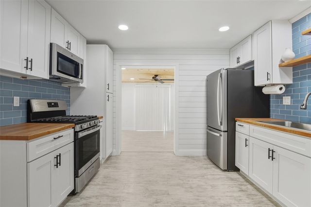 702 ELEANORE AVENUE, New Smyrna Beach, FL 32168