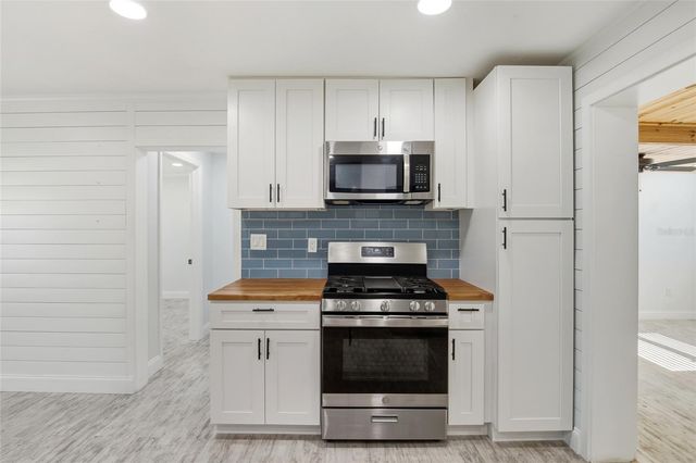 702 ELEANORE AVENUE, New Smyrna Beach, FL 32168