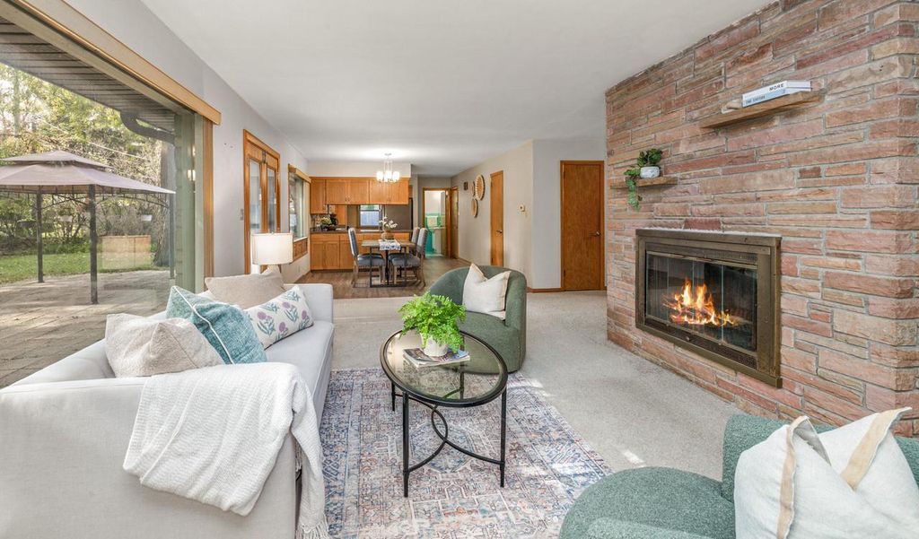 7501 N 41st STREET, Milwaukee, WI 53209