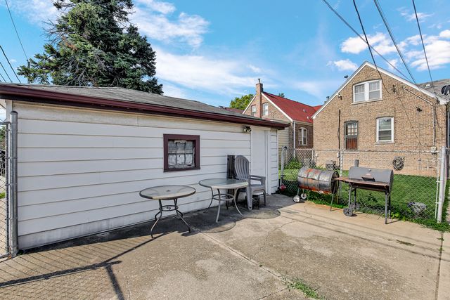 10327 S Calumet Avenue, Chicago, IL 60628