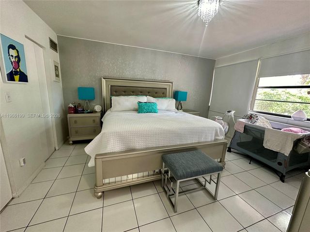 6712 SW 114th Ave, Miami, FL 33173